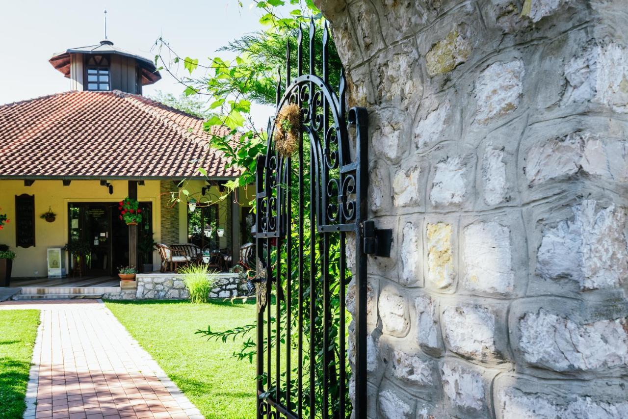 ATOS - Villa&Restaurant Veliko Gradište Exterior foto