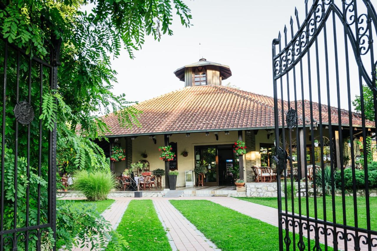 ATOS - Villa&Restaurant Veliko Gradište Exterior foto